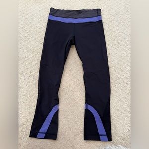 LULULEMON BLACK WITH PURPLE STRIPED LEGGINGS